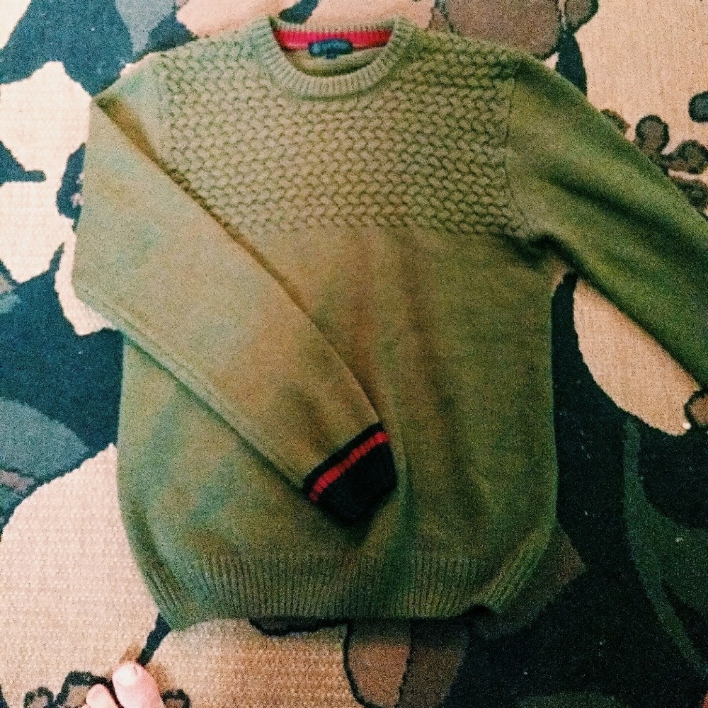 SMASH pullover sweater
